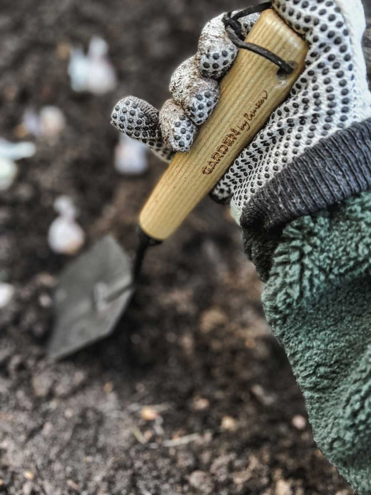 
            
                ギャラリービューアに画像を読み込み、 Hand tool Spade Planting - by Benson - Swedish Design
            
        